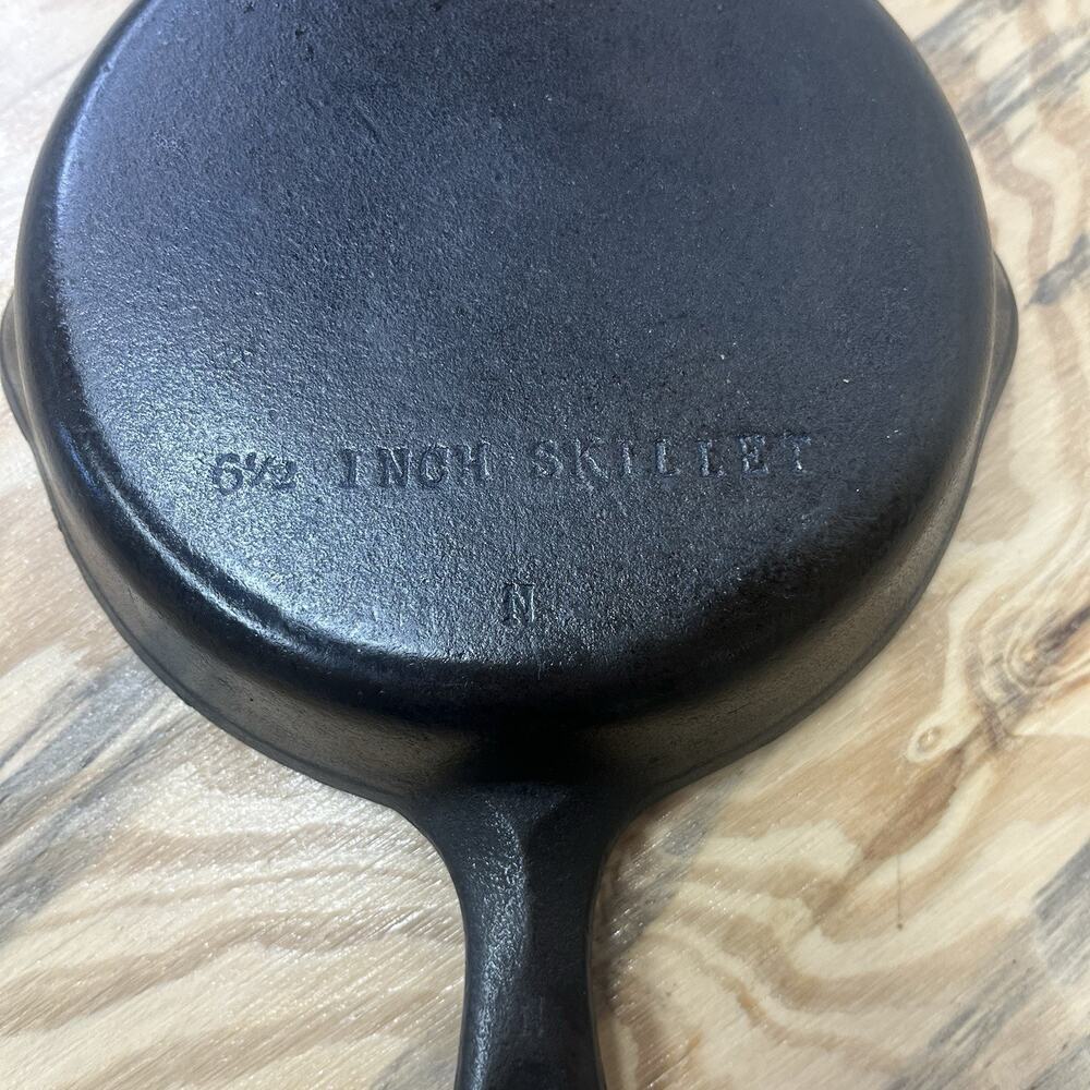 Vtg 3 Unmarked Wagner Ware Seasoned Cast Iron Skillet Fry Sauce Pan 6 1/2" - Picture 3 of 10
